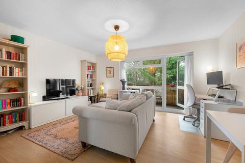 undefined, Brockley Combe, Weybridge, KT13