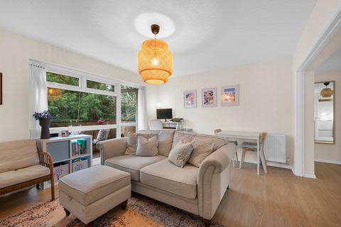 undefined, Brockley Combe, Weybridge, KT13