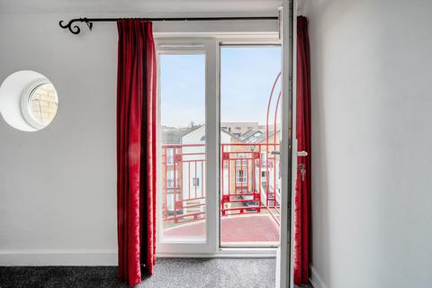 2 bedroom maisonette for sale, Hopewell Street, London