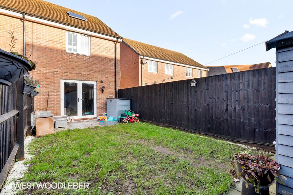Cornwell Close 16.jpg