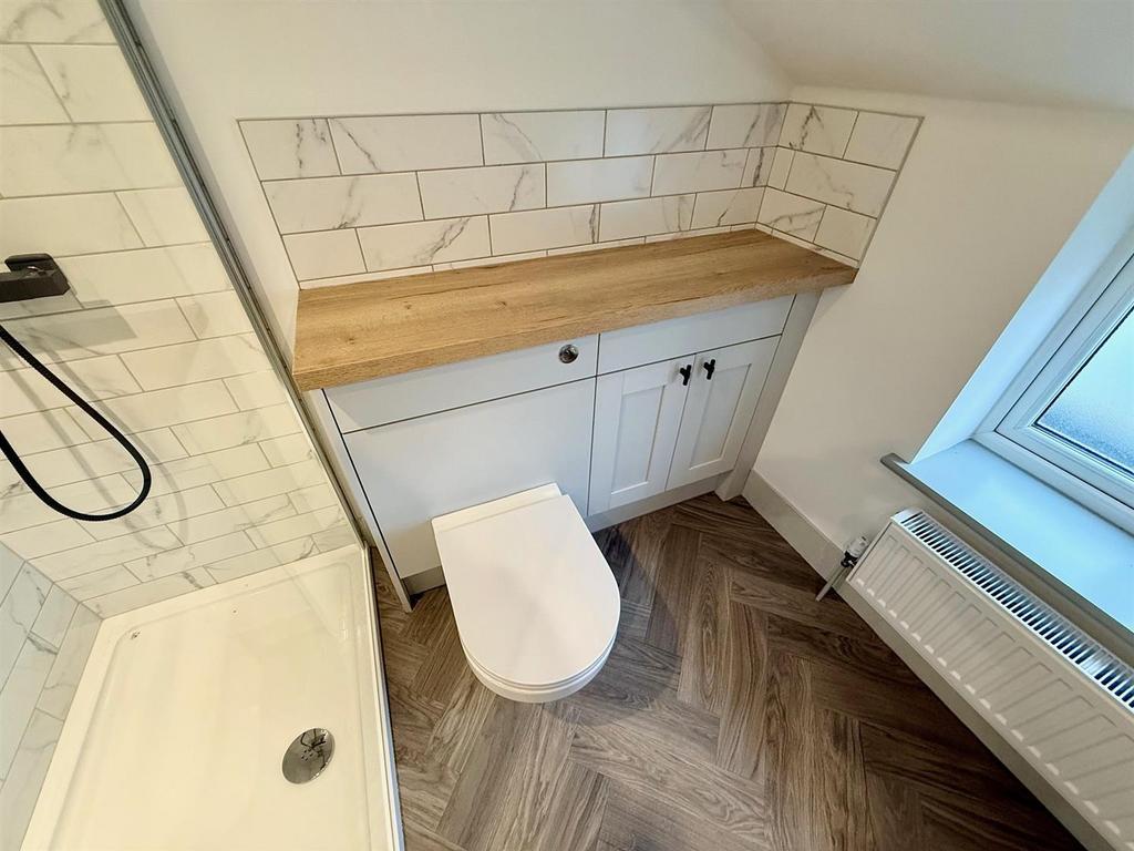 Jack And Jill En-Suite Shower Room