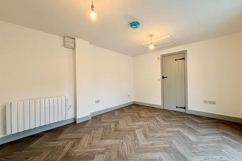 5 bedroom semi-detached house for sale, Scratby Road, Scratby
