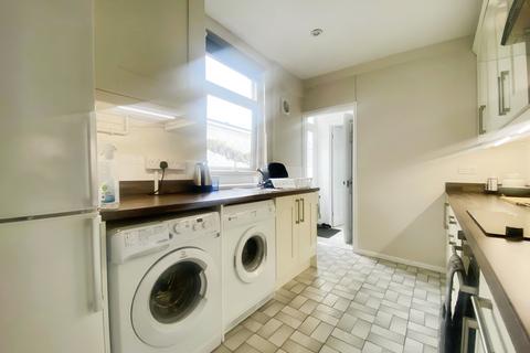 undefined, Arran Street, Caerdydd, CF24