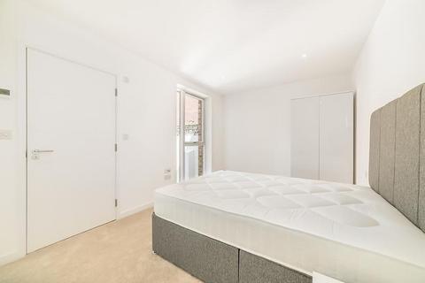 3 bedroom apartment to rent, London WC1X