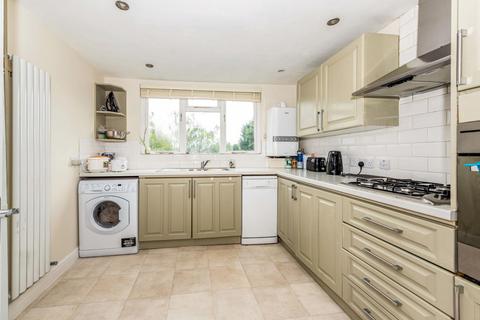 undefined, Ashdown Road, Epsom, KT17