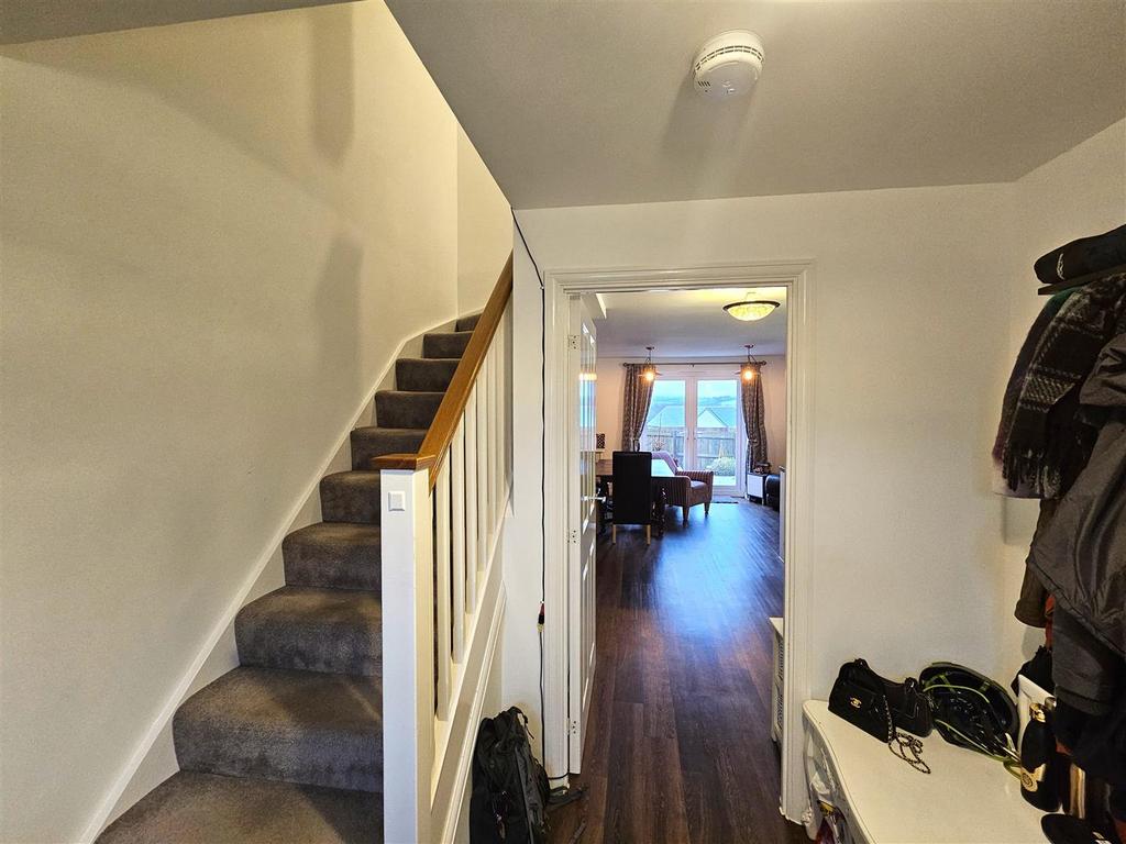 Hallway.jpg