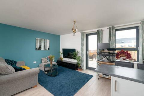 2 bedroom flat to rent, Stoddart Way, Canonmills, Edinburgh, EH7