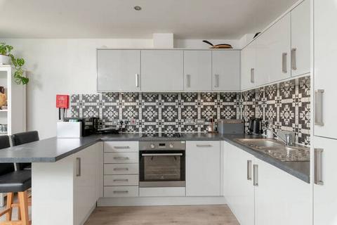 2 bedroom flat to rent, Stoddart Way, Canonmills, Edinburgh, EH7