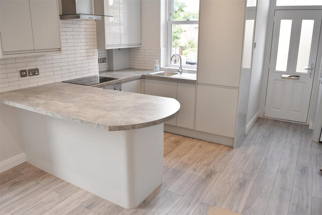 Kitchen dining room