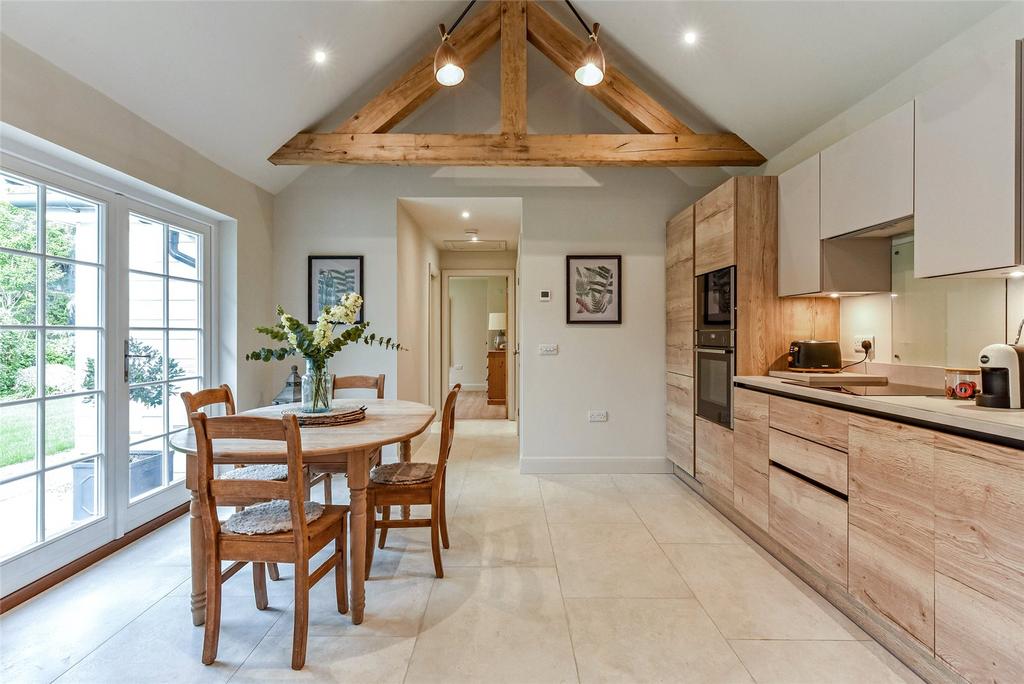 Kitchen/Breakfast Rm