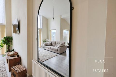 2 bedroom flat for sale, Museum Road, Torquay