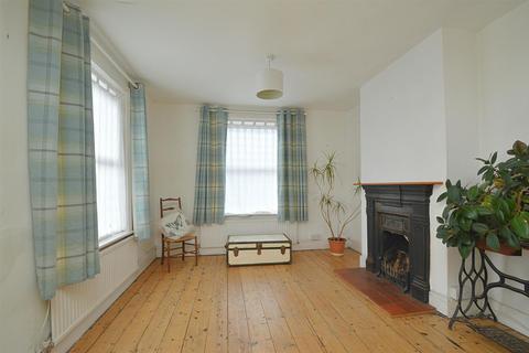 3 bedroom semi-detached house for sale, CHAIN FREE * NITON
