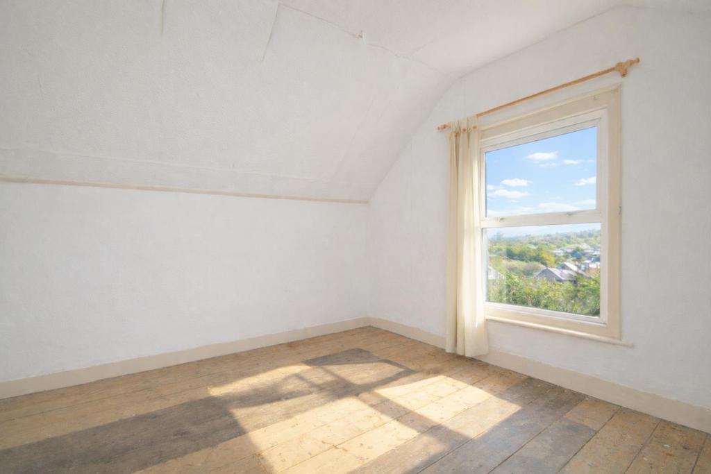 Attic Room.jpg