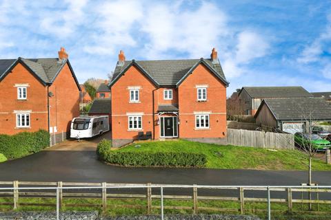 4 bedroom detached house for sale, Oakland Drive, Moira, DE12