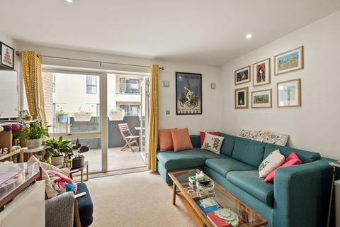 1 bedroom flat to rent, Freda Street, London, SE16