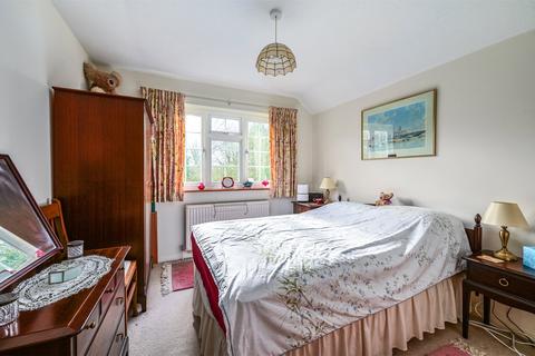 4 bedroom semi-detached house for sale, The Street, Fleet GU51