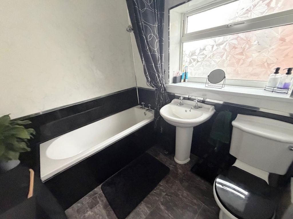 Family bathroom