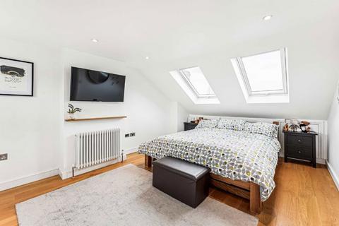 undefined, Charlmont Road, London SW17