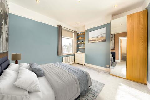 undefined, Charlmont Road, London SW17