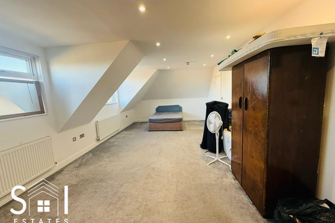 undefined, Station Crescent, Ashford, TW15 3HU
