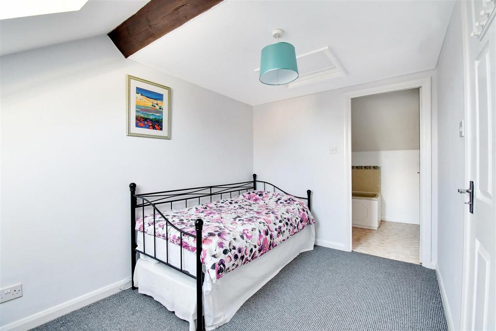 Bedroom 2 2.jpg