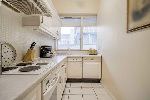 2 bedroom flat for sale, Warwick Lane, London EC4M