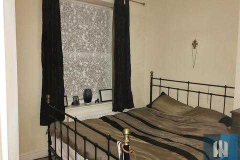3 bedroom terraced house to rent, Mitre Street, Marsh, Huddersfield, HD1