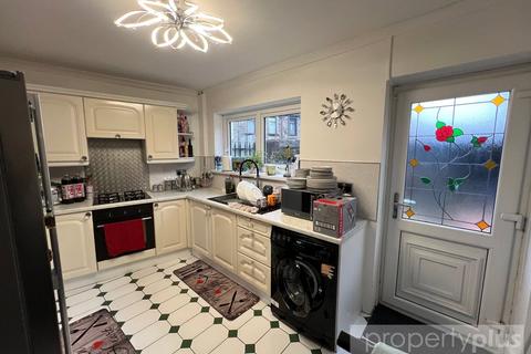 undefined, Edmund Street, Porth, Rhondda Cynon Taff, CF39