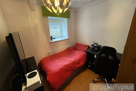 undefined, Edmund Street, Porth, Rhondda Cynon Taff, CF39