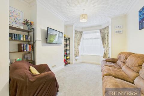 4 bedroom terraced house for sale, Trafalgar Road, Scarborough
