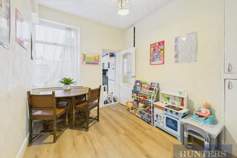 4 bedroom terraced house for sale, Trafalgar Road, Scarborough