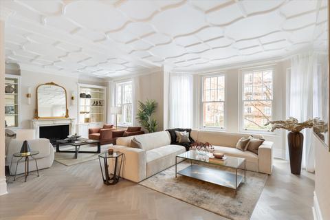 3 bedroom flat for sale, Oakwood Court, London, W14