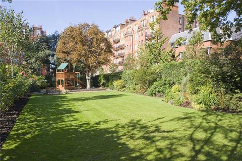 3 bedroom flat for sale, Oakwood Court, London, W14