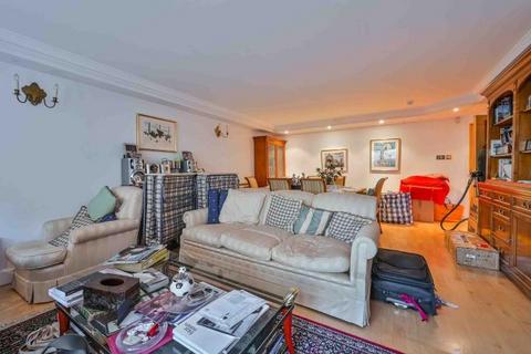 2 bedroom flat for sale, Regents Park House, Park Road, London, NW8