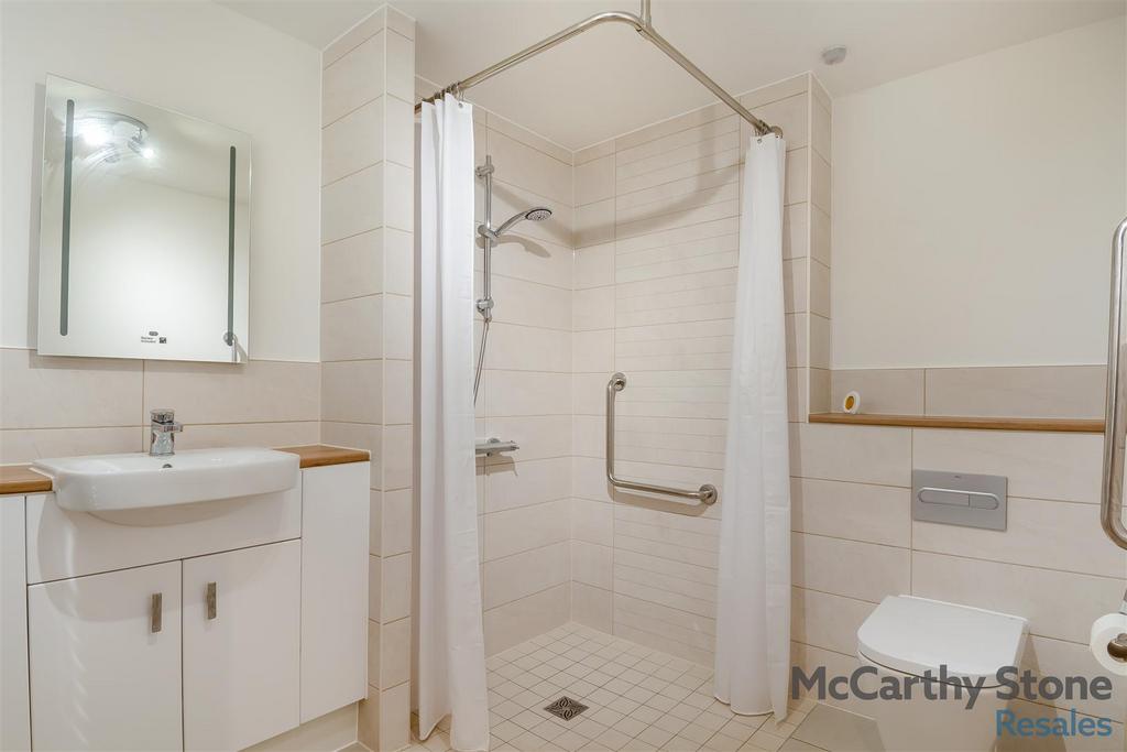 8675684-interior01.jpg