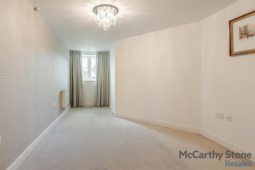 8675684-interior07.jpg