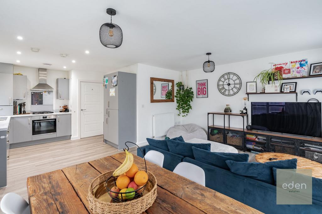 Kitchen/Dining Room/Lounge