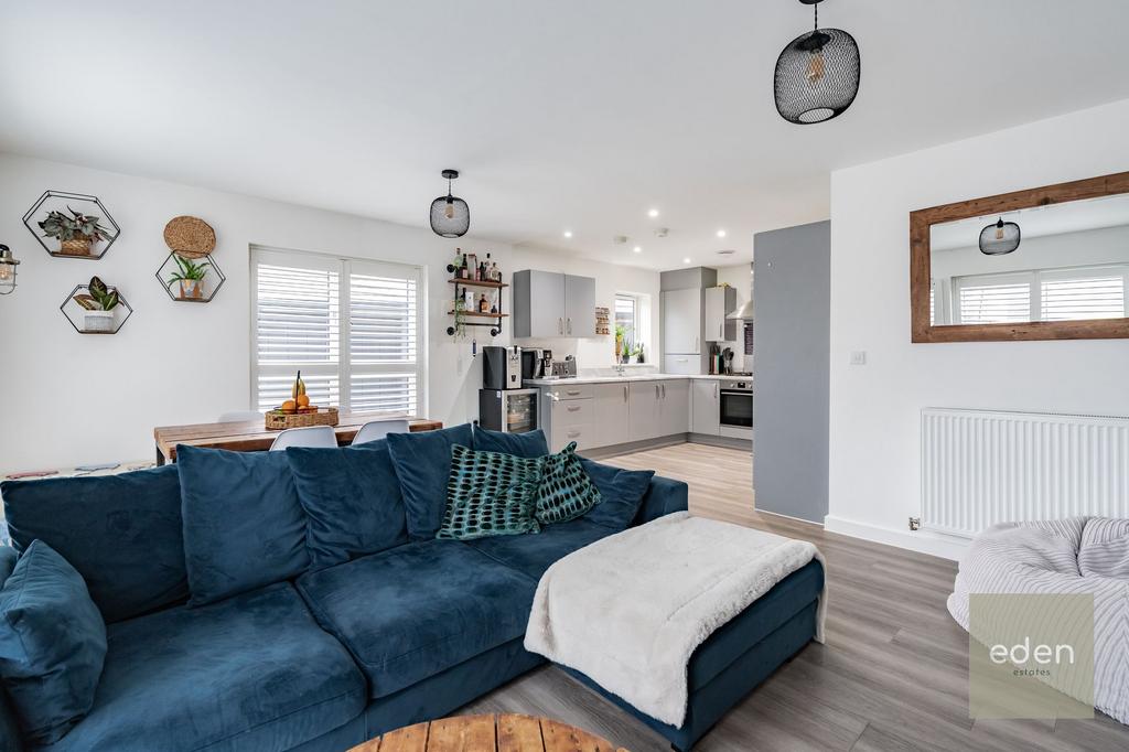 Kitchen/Dining Room/Lounge