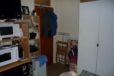 House share to rent, Belsize Road, West Hampstead NW6