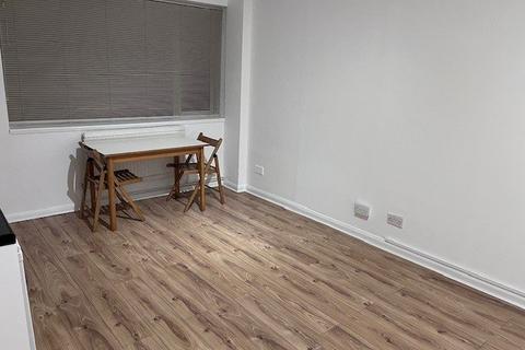 undefined, Princes Avenue, Muswell Hill N10