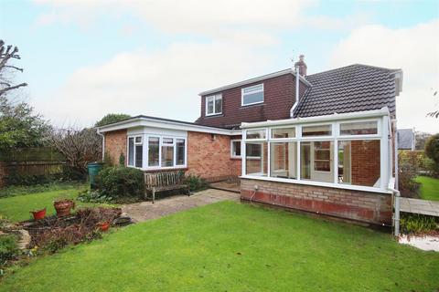 undefined, De Mowbray Way, Lymington