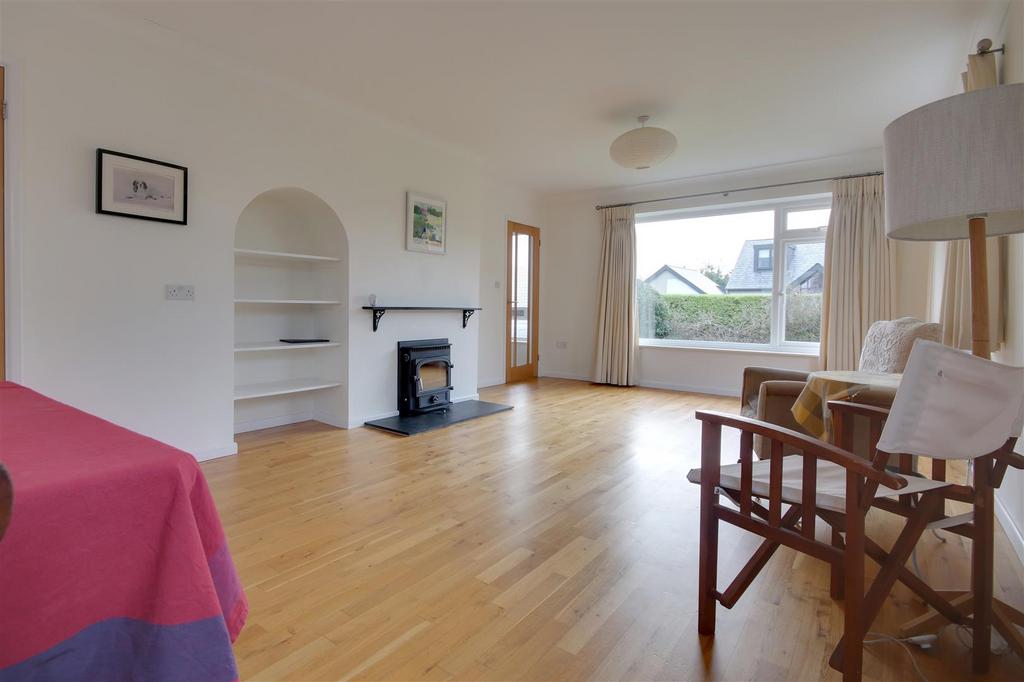 Living room.jpg