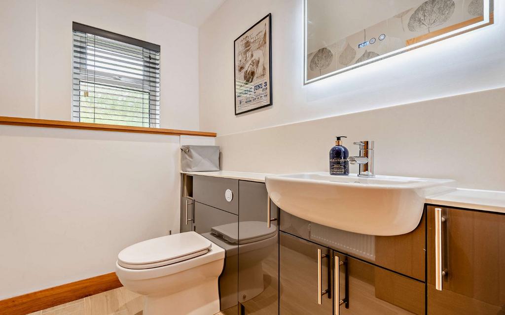 Gf Wc