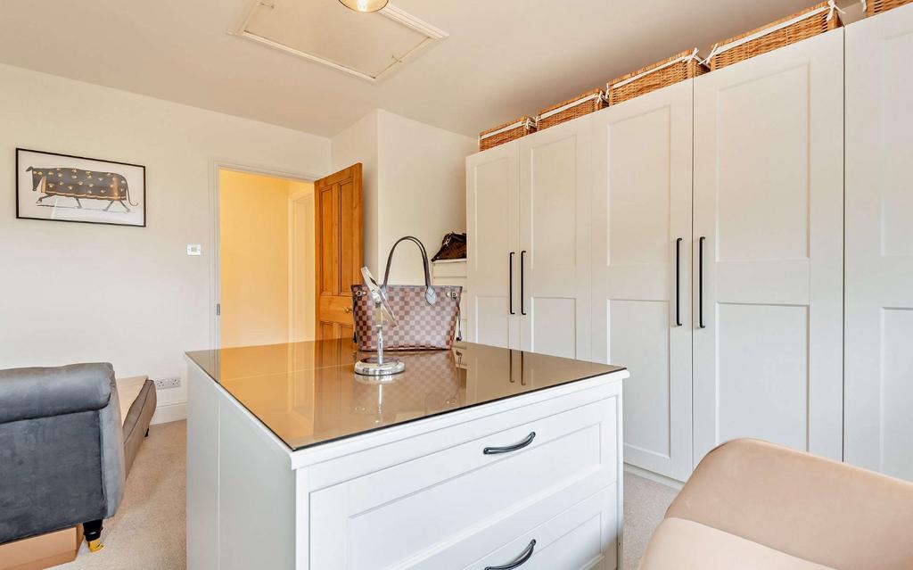 Bedroom 3/Dressing