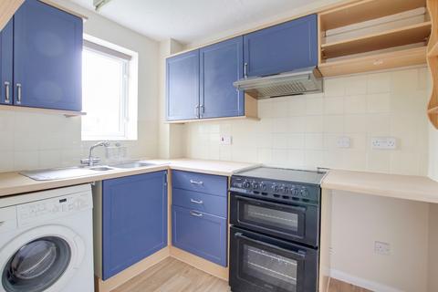 1 bedroom property to rent, Begwary Close, St. Neots PE19