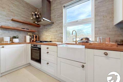 1 bedroom maisonette to rent, Meadowcourt Road, London, SE3