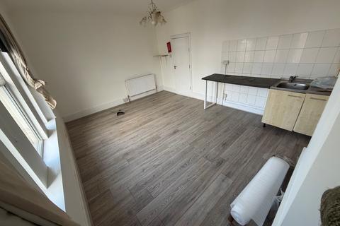 undefined, Friern Barnet Road, London N11