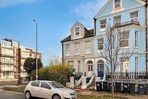 2 bedroom flat for sale, Enys Road, Eastbourne