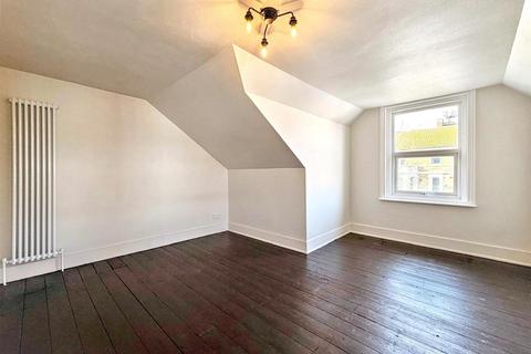 2 bedroom flat for sale, Enys Road, Eastbourne