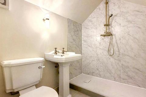 2 bedroom flat for sale, Enys Road, Eastbourne